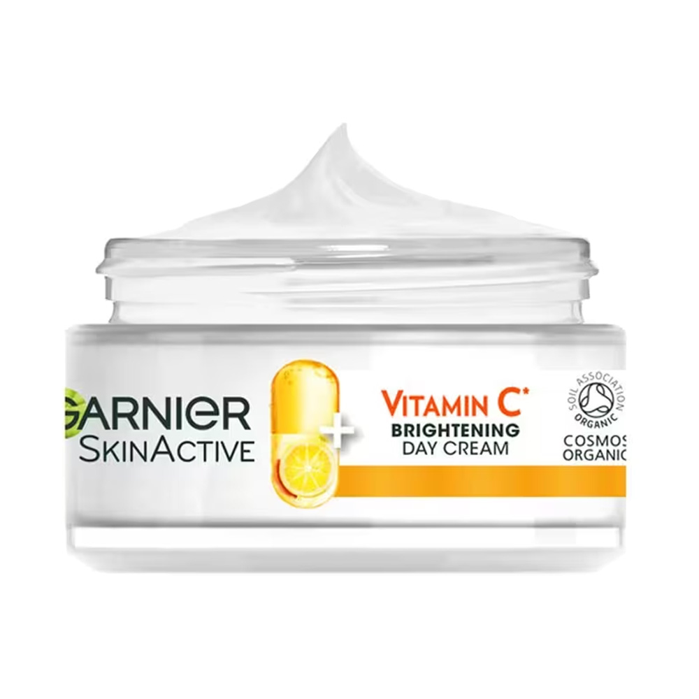 Garnier Skin Active Vitamin C Brightening Day Cream (1)